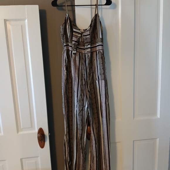 Derek Heart Black and White Patterned Jumpsuit - Picture 1 of 3